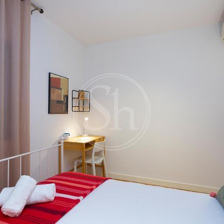 Bonito Apartamento Cerca De La Sagrada Familia Barcelona Luaran gambar